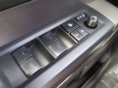 Used 2026 Toyota Tundra Platinum AWD/4WD image 24