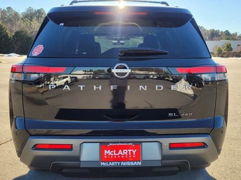 New 2026 Nissan Pathfinder SL AWD/4WD image 4