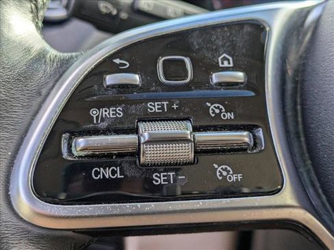 Used 2021 Mercedes-Benz GLA 250 GLA 250 image 10