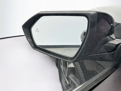 Used 2025 Hyundai Elantra SEL FWD image 16