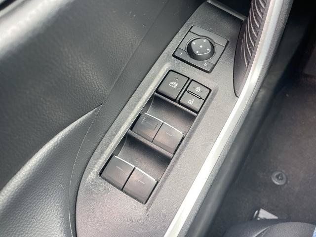 Used 2024 Toyota RAV4 XLE AWD/4WD image 23