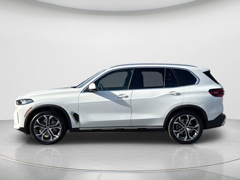 New 2026 BMW X5 xDrive40i image 2