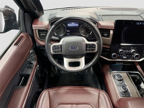 Used 2024 Ford Expedition Max Limited image 24