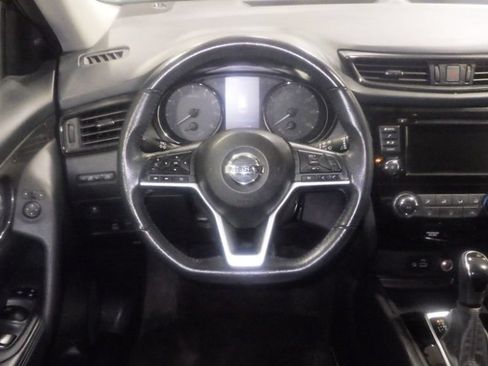 Used 2018 Nissan Rogue S w/ S Value Package AWD/4WD image 9
