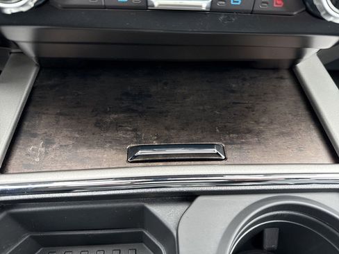 Certified 2022 Ford F350 Lariat w/ Lariat Ultimate Package image 31