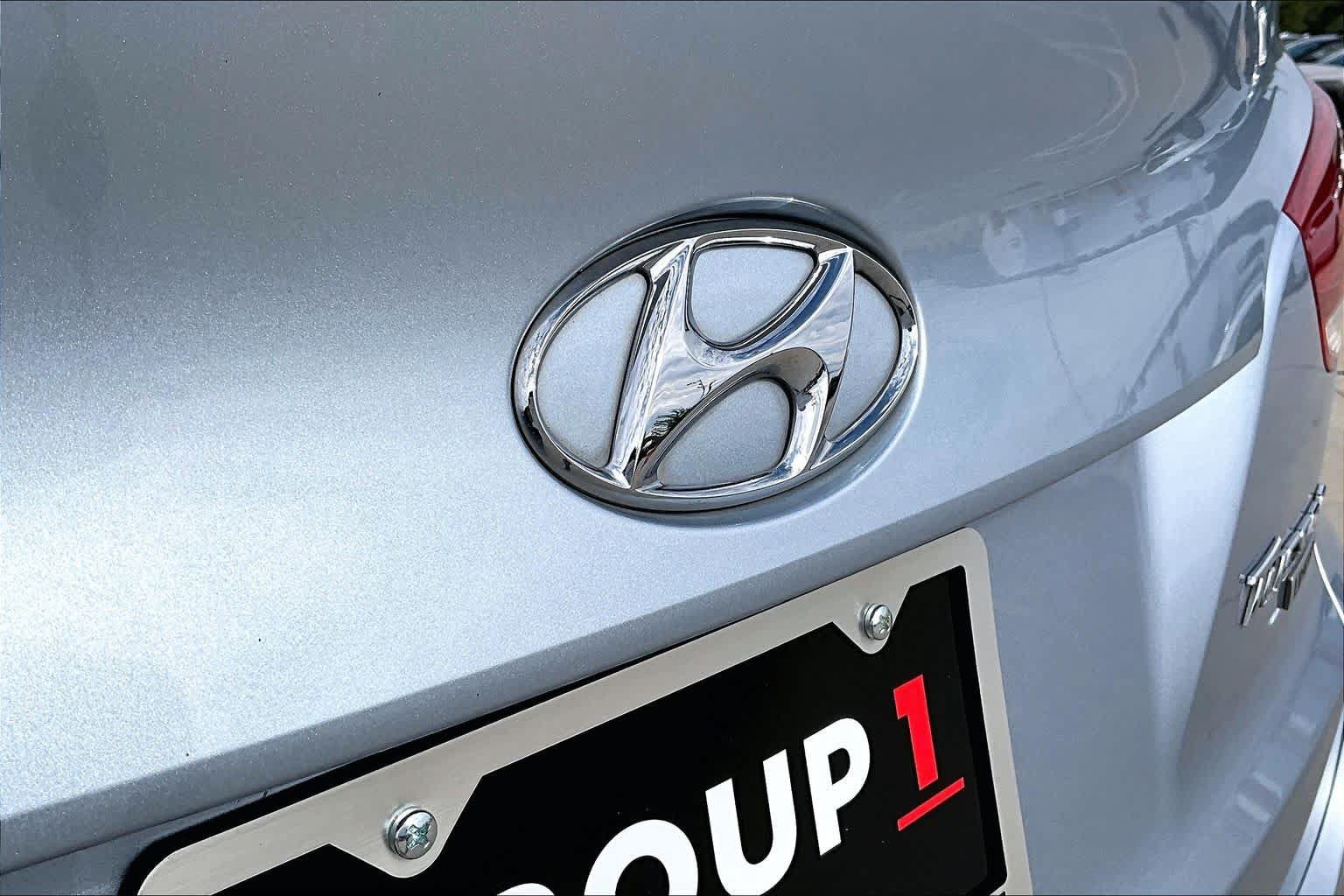 Used 2012 Hyundai Tucson Limited FWD image 9