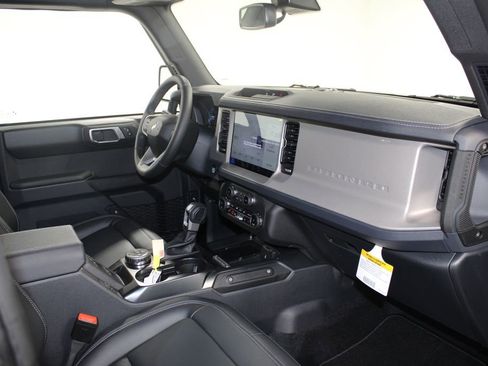 New 2025 Ford Bronco Outer Banks image 27