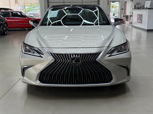 Used 2019 Lexus ES 350 w/ Accessory Package 2 FWD image 6