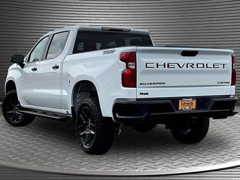 Used 2026 Chevrolet Silverado 1500 Custom Trail Boss w/ Dark Appearance Package AWD/4WD image 4