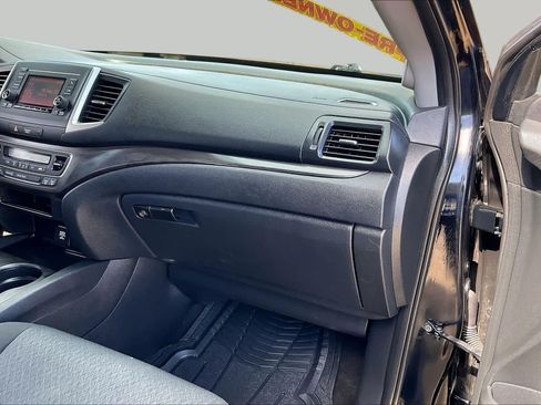 Used 2018 Honda Ridgeline Sport image 16