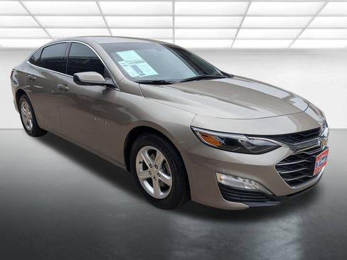 Certified 2022 Chevrolet Malibu LT FWD image 1