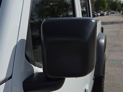 Certified 2025 Jeep Gladiator Rubicon w/ Safety Group image 13