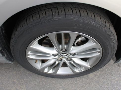 Used 2015 Toyota Camry SE FWD image 57