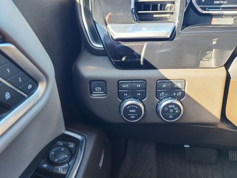 Used 2022 GMC Sierra 1500 SLT w/ SLT Premium Plus Package image 26