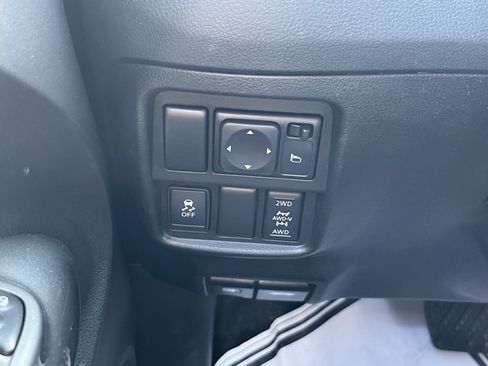 Used 2016 Nissan Juke S image 28