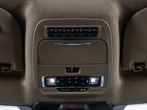 Used 2026 Ford F250 Platinum w/ Platinum Plus Package AWD/4WD image 30