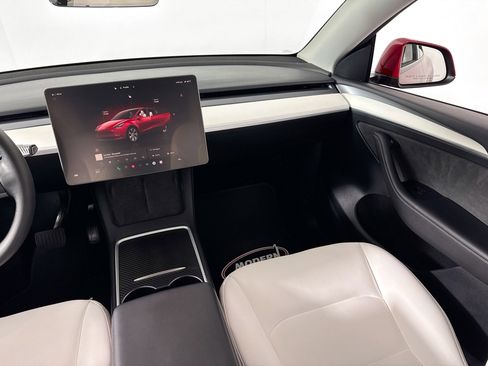 Used 2023 Tesla Model Y Long Range image 36