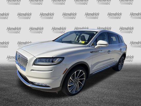 Used 2023 Lincoln Nautilus Reserve w/ Equipment Group 202A image 5