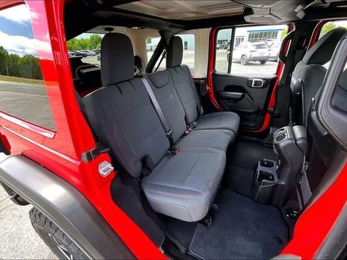 Used 2025 Jeep Wrangler Unlimited Rubicon AWD/4WD image 25