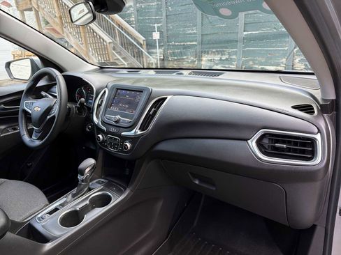 Certified 2023 Chevrolet Equinox LT AWD/4WD image 27