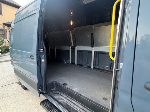 Used 2019 Mercedes-Benz Sprinter 170 image 16