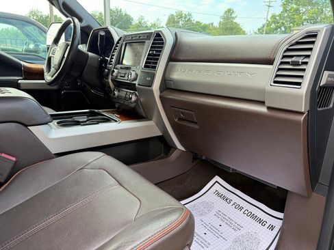 Used 2017 Ford F350 King Ranch w/ Tow Technology Bundle AWD/4WD image 19