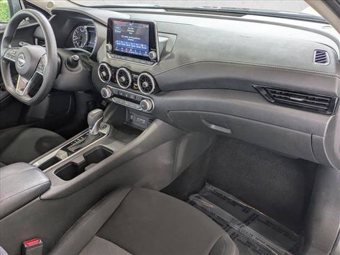 Used 2024 Nissan Sentra SV FWD image 21