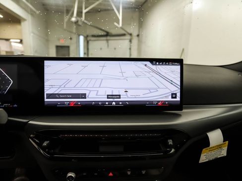 Certified 2025 BMW 230i xDrive Coupe w/ Premium Package image 17