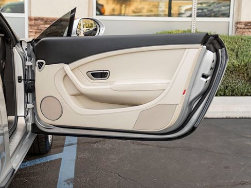 Used 2015 Bentley Continental GT image 26