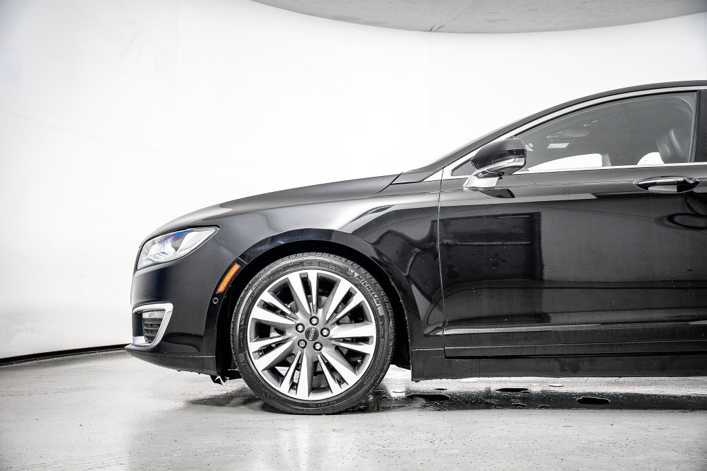 Used 2020 Lincoln MKZ Reserve w/ Elements Package FWD image 16