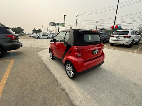Used 2009 smart fortwo passion RWD image 9