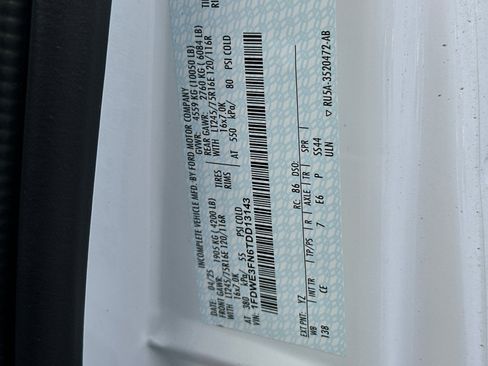 New 2026 Ford E-350 and Econoline 350 Super Duty w/ Power Equipment Group image 27