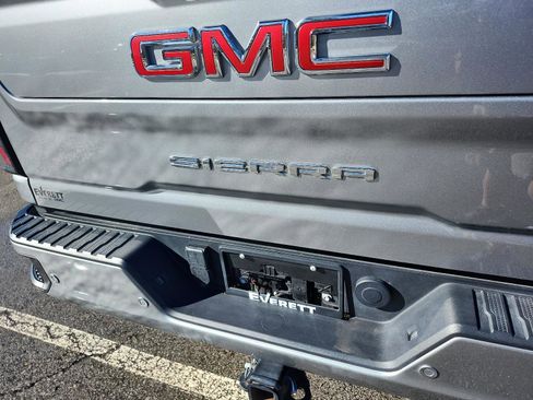Certified 2025 GMC Sierra 2500 AT4 w/ AT4 Premium Plus Package image 4
