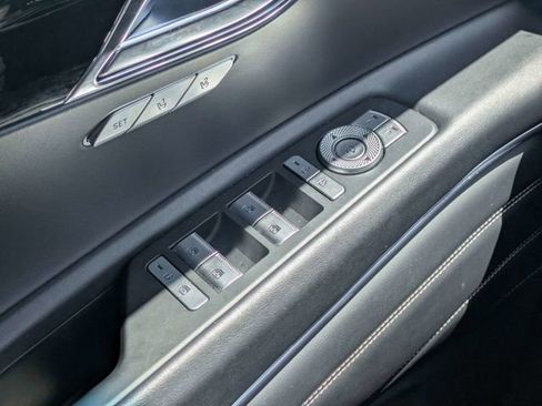 Used 2025 Genesis GV80 2.5T Standard AWD/4WD image 24
