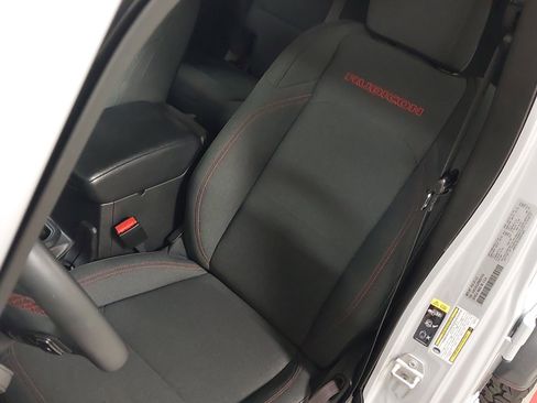 Used 2024 Jeep Wrangler Unlimited Rubicon AWD/4WD image 22