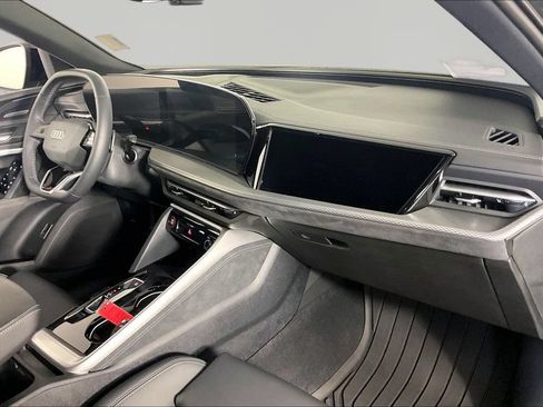 Used 2026 Audi SQ5 Premium Plus AWD/4WD image 23
