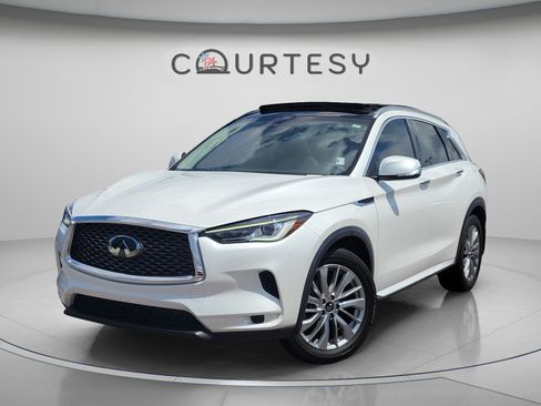 Certified 2023 INFINITI QX50 Luxe FWD image 1