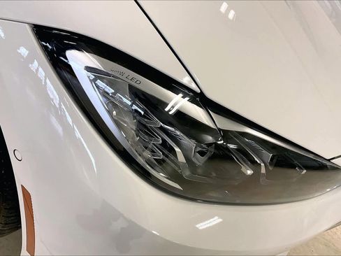 Certified 2024 BMW 430i xDrive Convertible w/ Premium Package image 25