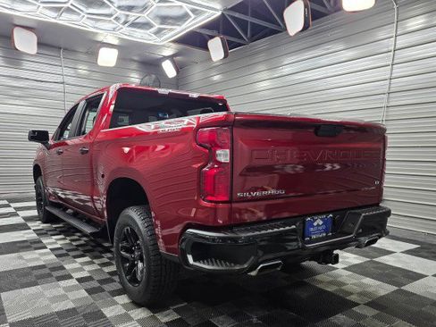 Used 2021 Chevrolet Silverado 1500 LT Trail Boss w/ Bed Protection Package AWD/4WD image 8