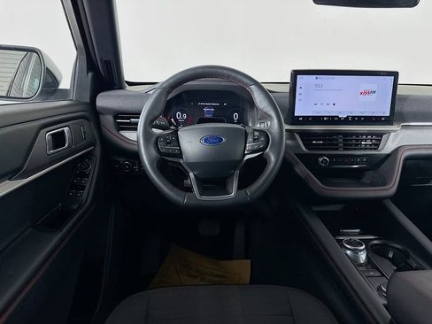 Used 2025 Ford Explorer ST-Line w/ ST-Line Street Pack AWD/4WD image 24