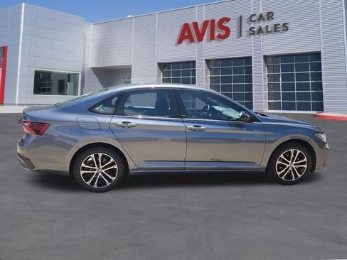 Used 2025 Volkswagen Jetta Sport FWD image 7