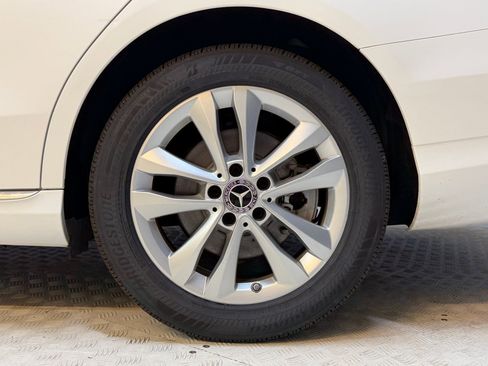 Used 2019 Mercedes-Benz C 300 4MATIC Sedan image 12