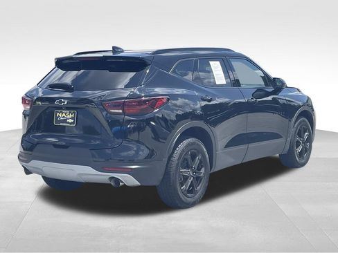 Used 2023 Chevrolet Blazer LT w/ Convenience Package FWD image 3