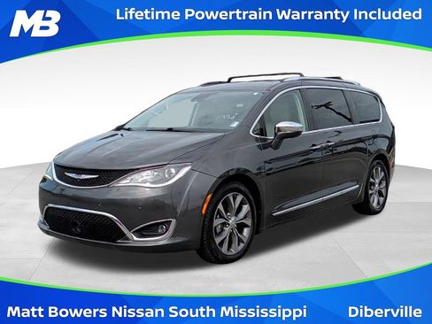 Used 2020 Chrysler Pacifica Limited w/ Tire & Wheel Group FWD image 1