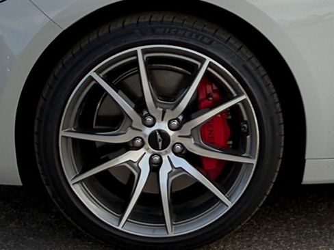 Used 2025 Genesis G70 2.5T image 30