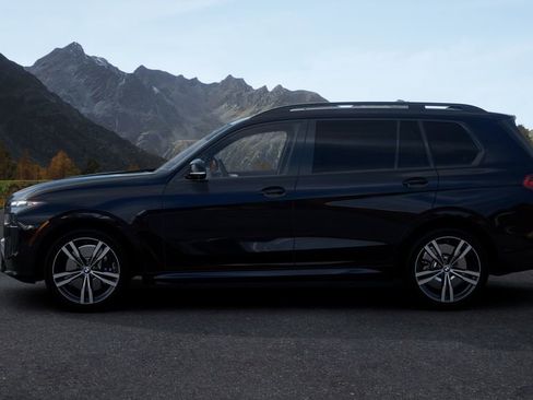 New 2026 BMW X7 M60i image 4