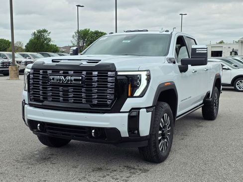 New 2026 GMC Sierra 2500 Denali Ultimate AWD/4WD image 3