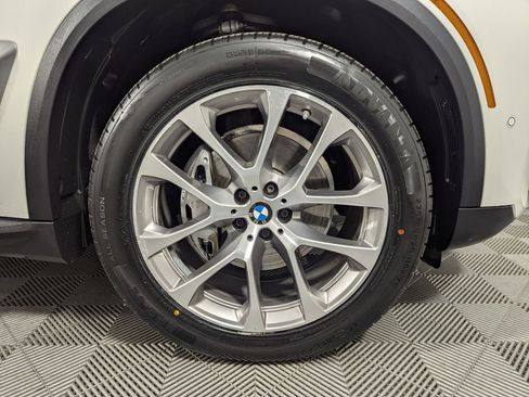 Used 2024 BMW X5 sDrive40i image 53