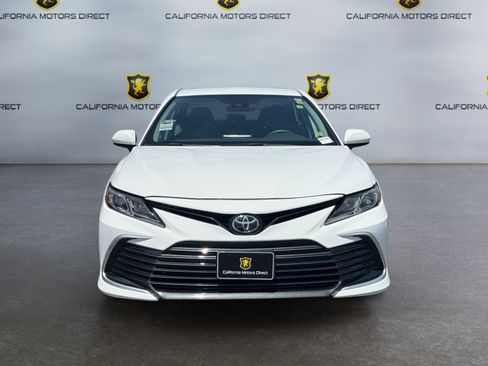 Used 2022 Toyota Camry LE FWD image 8