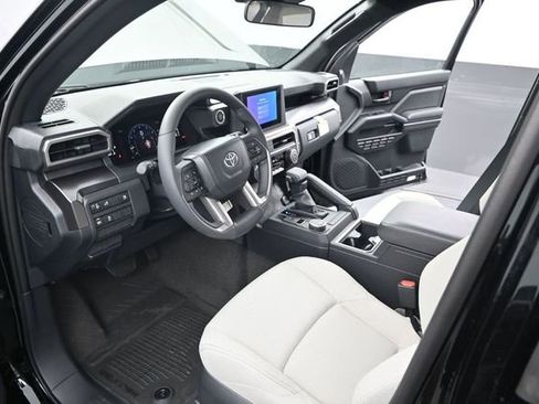 New 2026 Toyota 4Runner SR5 RWD image 4
